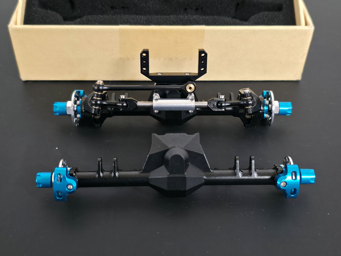 SCX24 Axles - NiB Black Housing +9 Spider 9 dupe