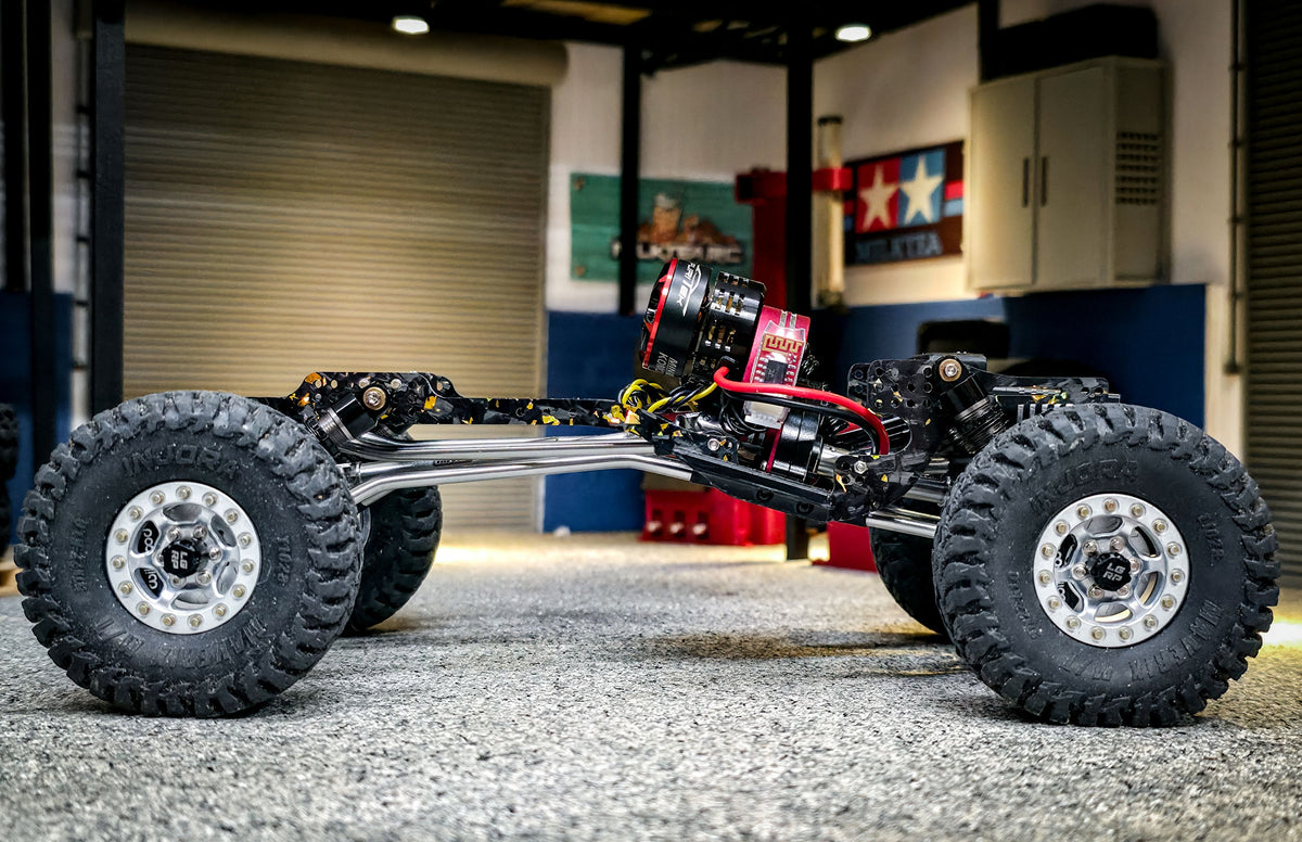 828RC Builder's Series SCX24 Crew Cab Gladius D90 155mm ARTR