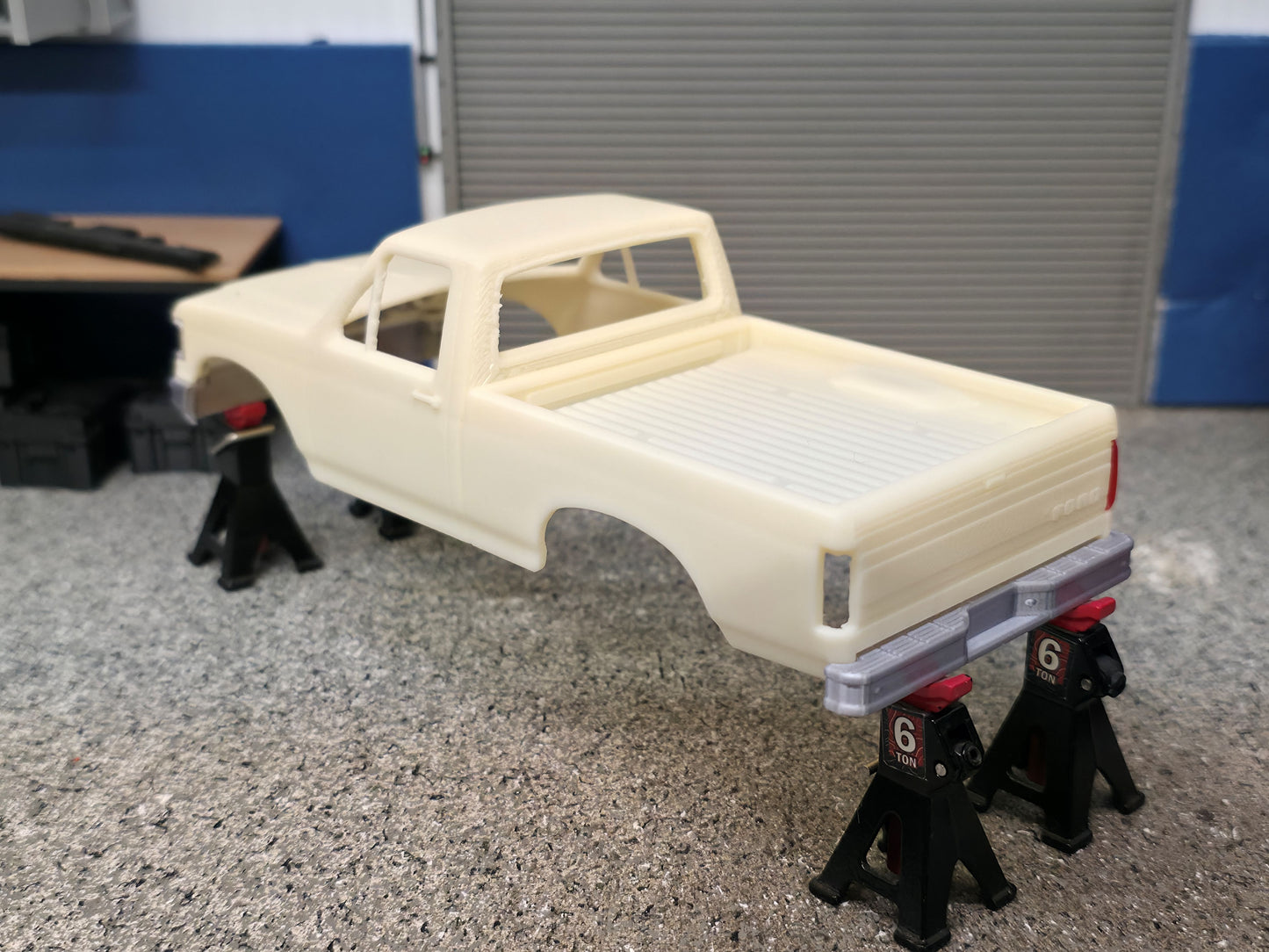 828RC SCX30 OBS body