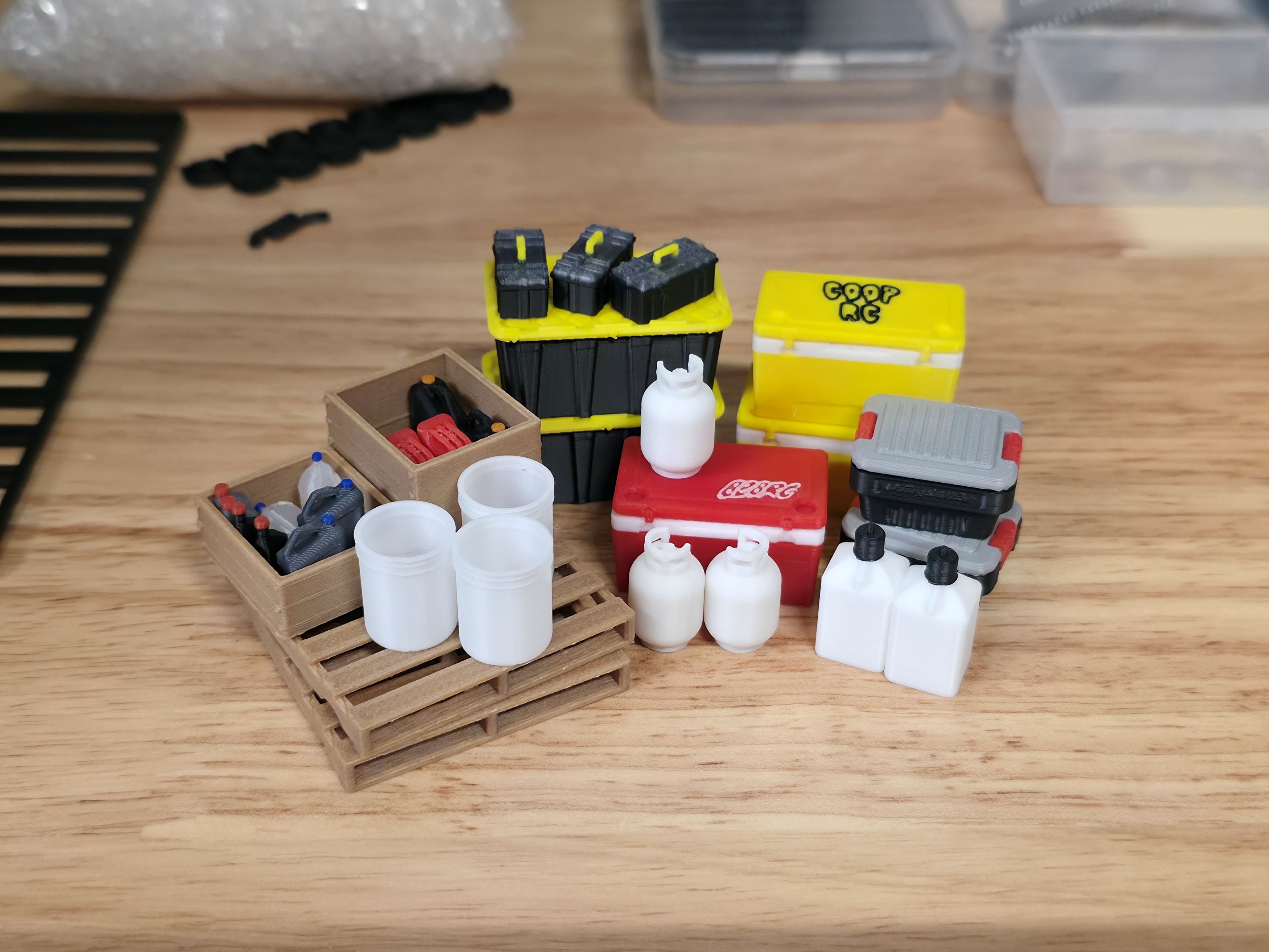 Scale Packs! – 828RC and Collectibles