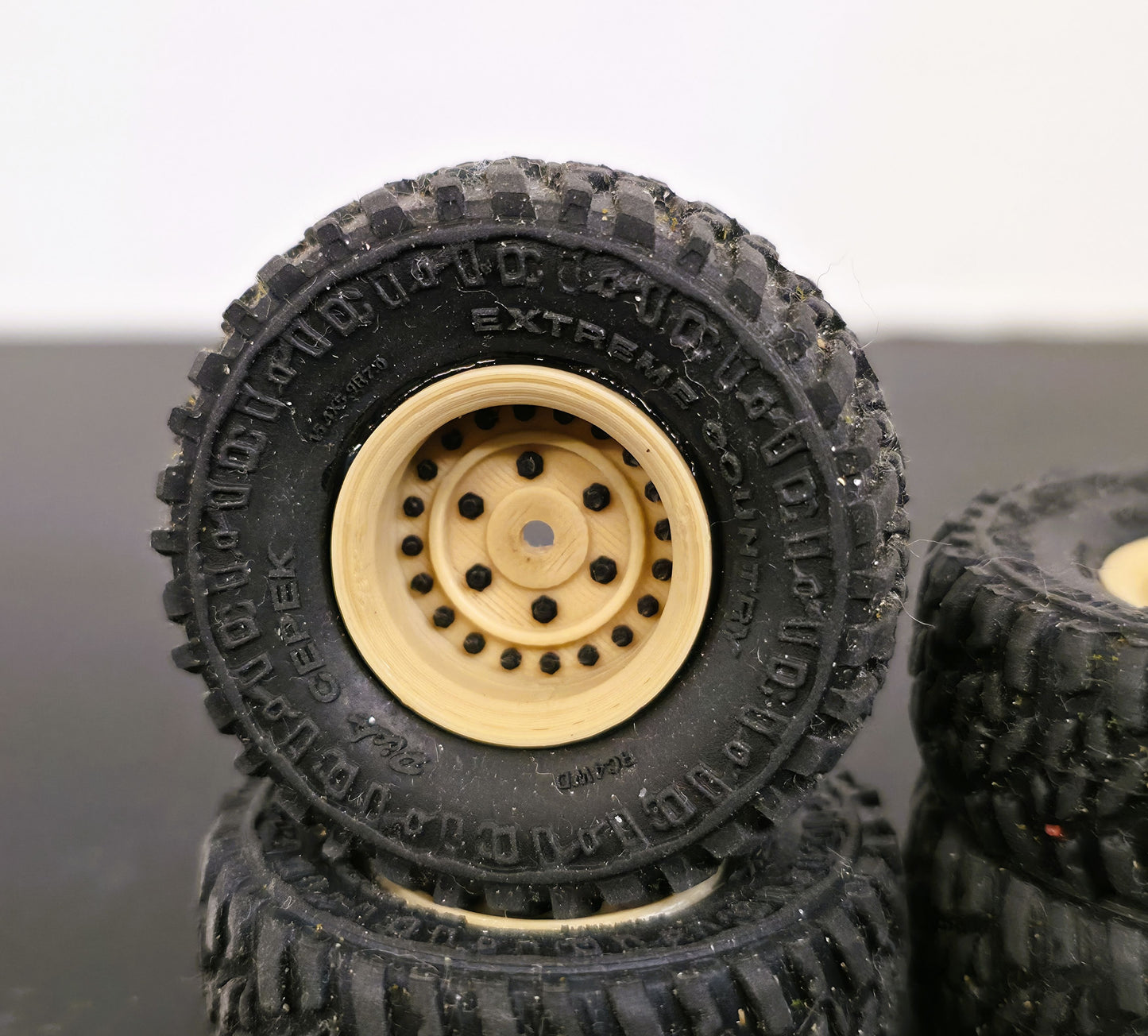 828RC Custom SCX30 Pre-Painted Dentside Body Kit with Matching Wheels