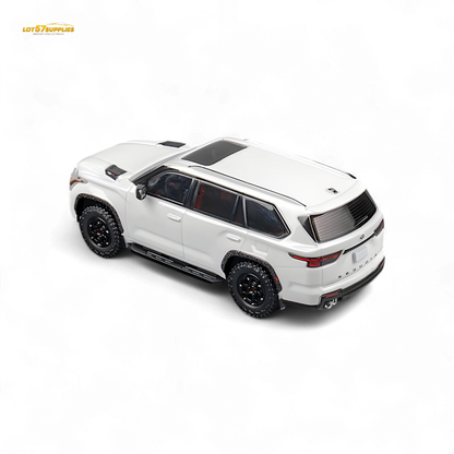 CM MODEL Toyota sequoia pearl white 1:64