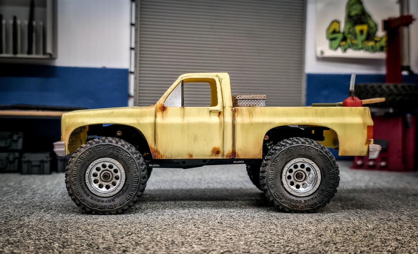 828RC SCX30 Squarebody