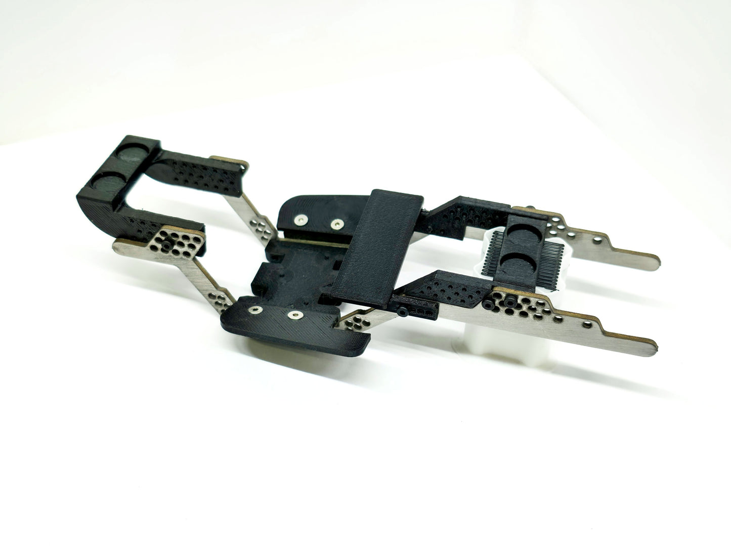 828RC Kratos and Kratos XL Chassis