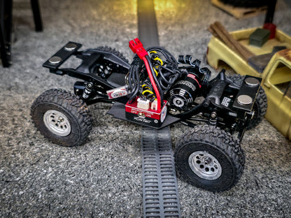 828RC Custom SCX30 ARTR Brushless Scale Crawler – Builder’s Series #002